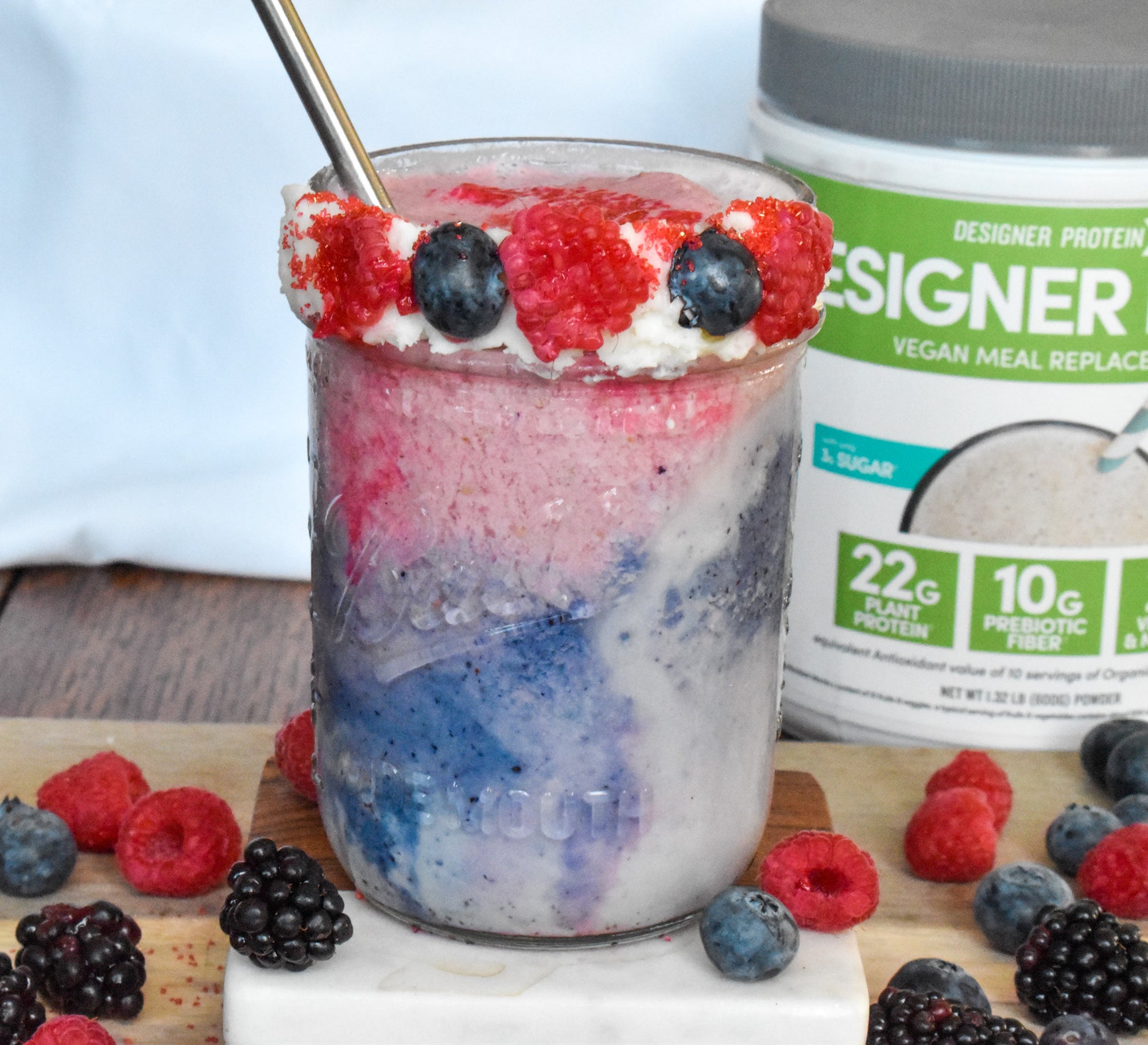 RED WHITE & BLUEBERRY PROTEIN SMOOTHIE!