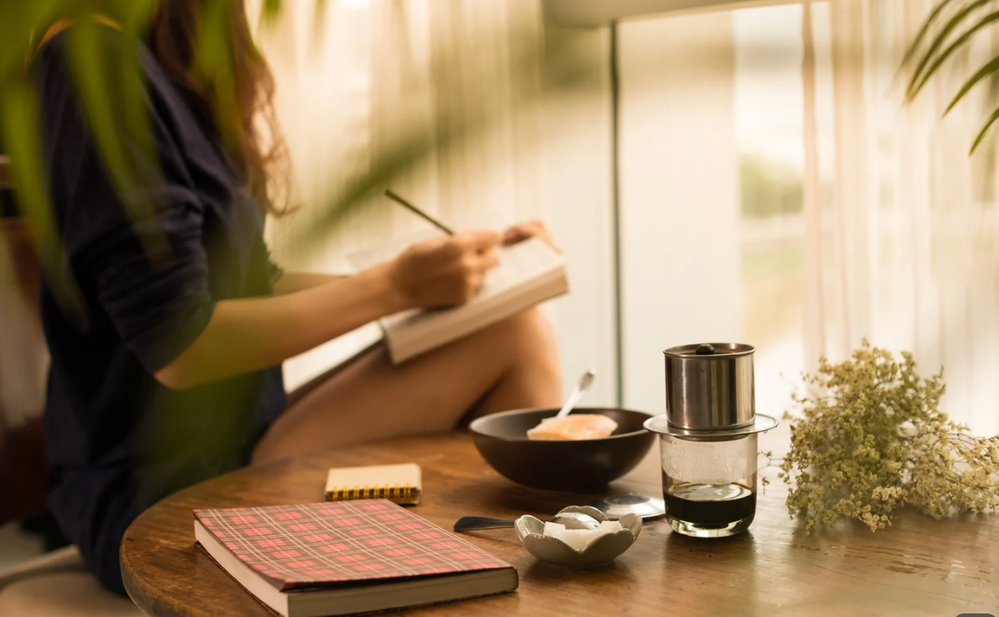 Feel Calmer, Think Clearer: How Ashwagandha Supports Stress, Sleep, and Whole-Body Wellness